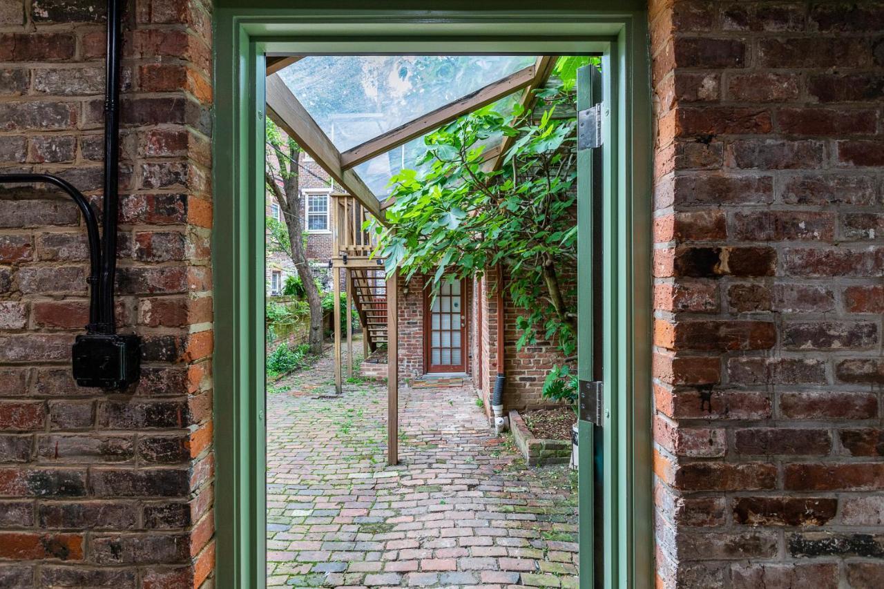 Private Loft Carriage House Walk Score 95 Alexandria Kültér fotó